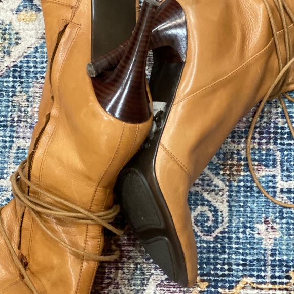 Nine West leather with Rabbit hair fur trim boots. - Picture 14 of 17